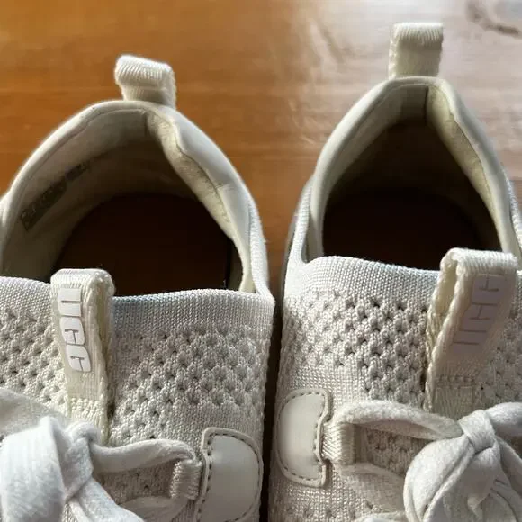 UGG Women’s Tay Mesh Knit Sneakers Cream Shoes Size 9.5 Casual Athleisure - Picture 4 of 7